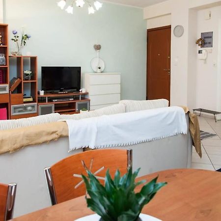 Lovely Apt In Peristeri Αθήνα Εξωτερικό φωτογραφία