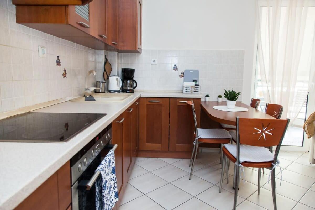 Lovely Apt In Peristeri Αθήνα Εξωτερικό φωτογραφία