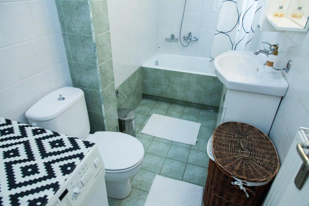 Lovely Apt In Peristeri Αθήνα Εξωτερικό φωτογραφία